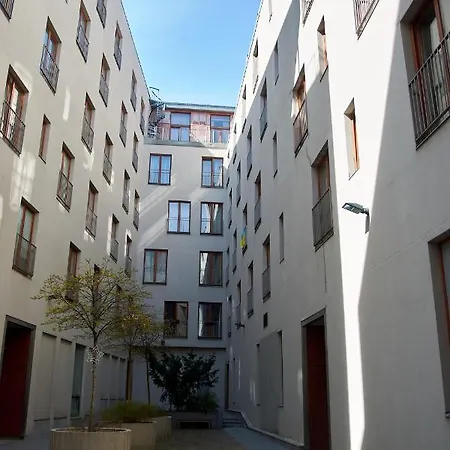 In The Heart Of Old Town Apartment *